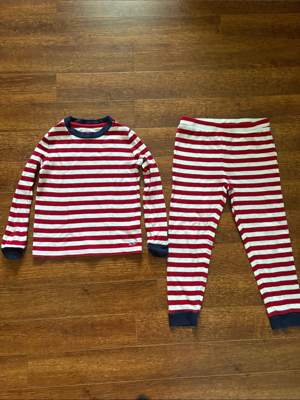 Vineyard Vines Red & White Striped Kids Pajama Set - size 6